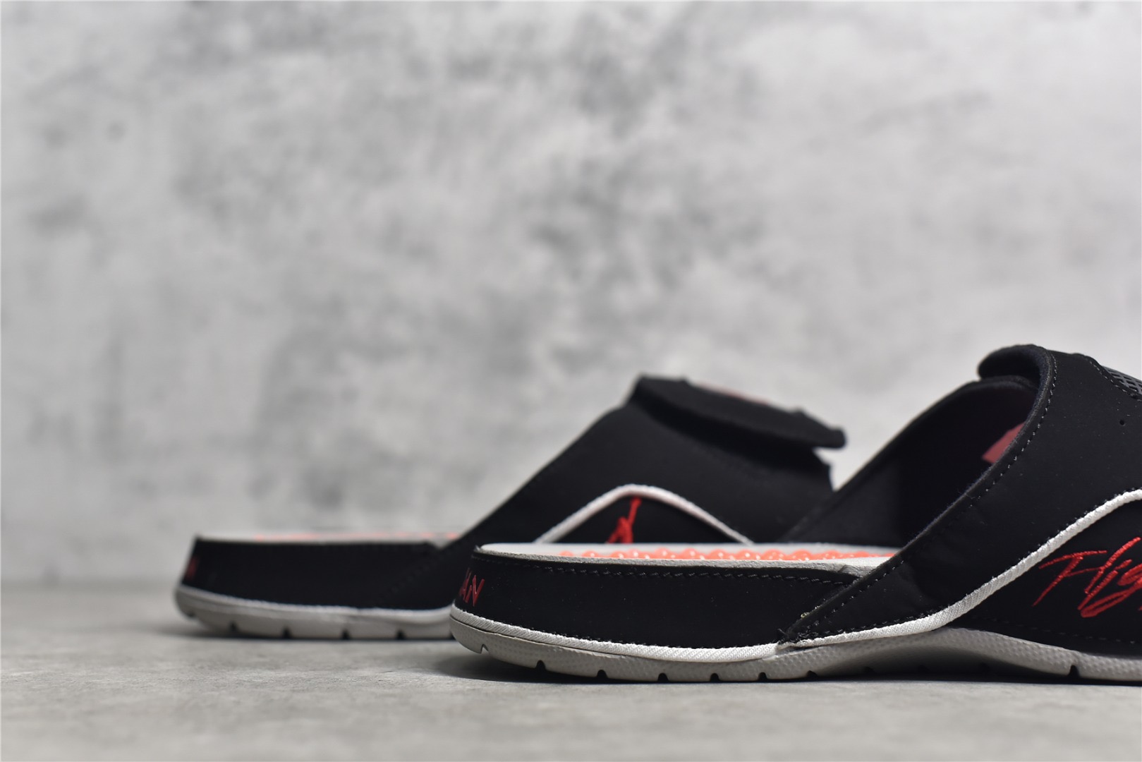 Nike Air Jordan 4 Slippers