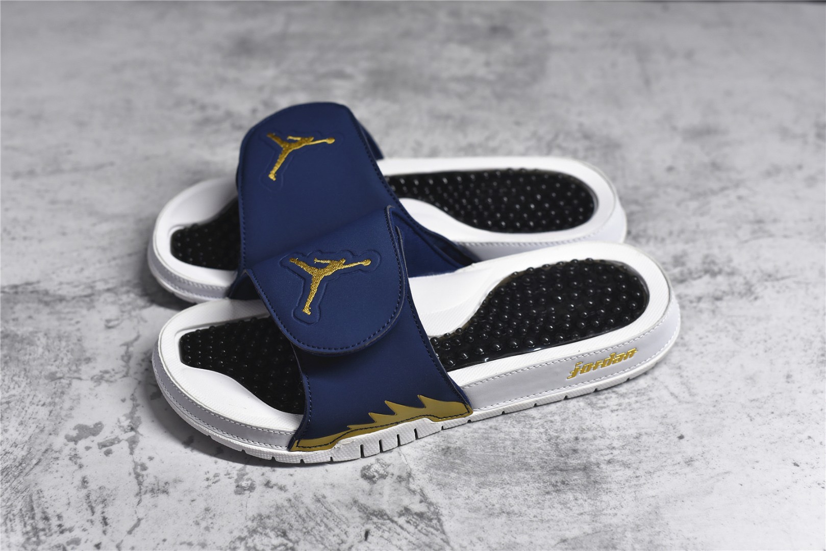 Nike Air Jordan 5 Slippers