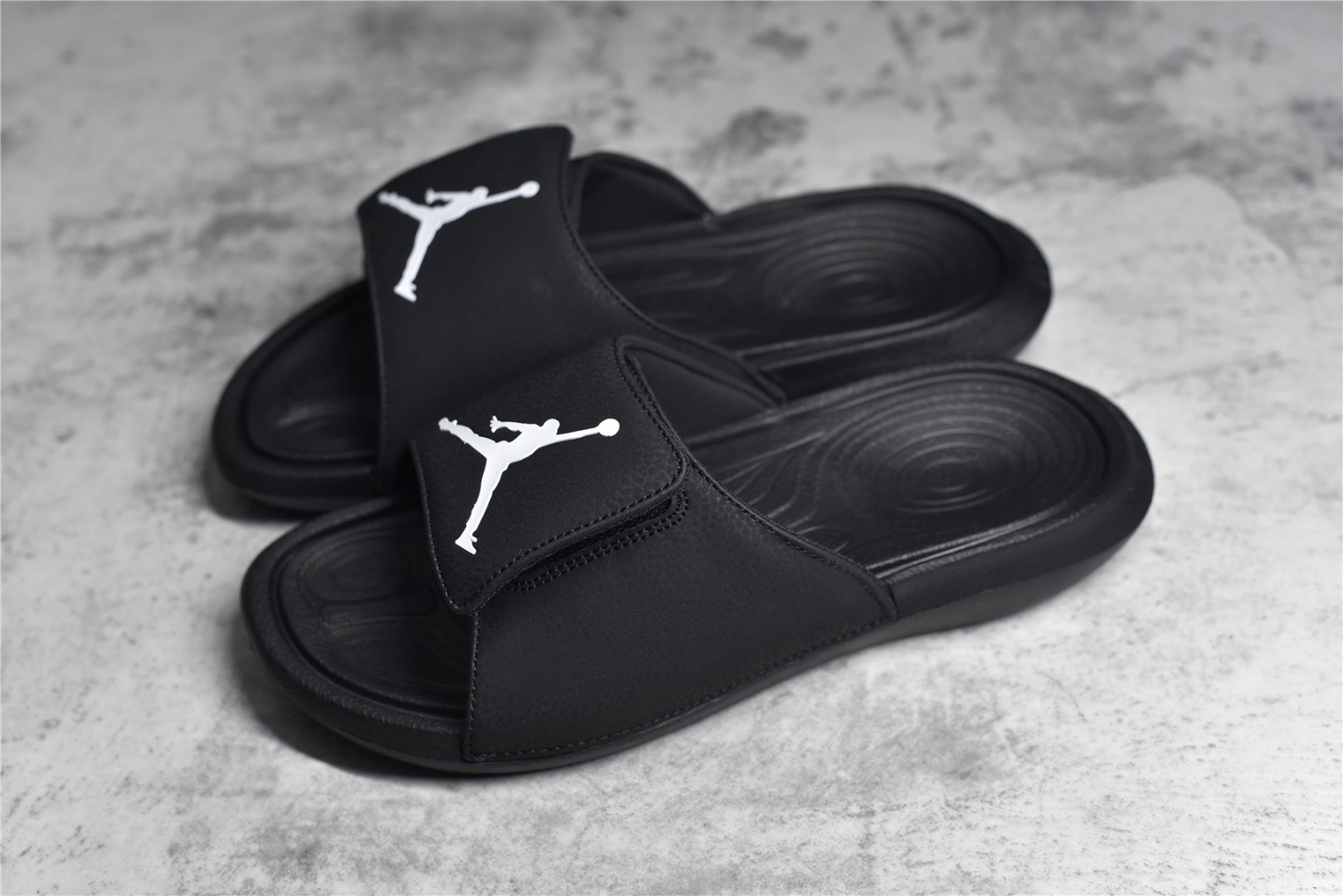Nike Air Jordan 6 Slippers