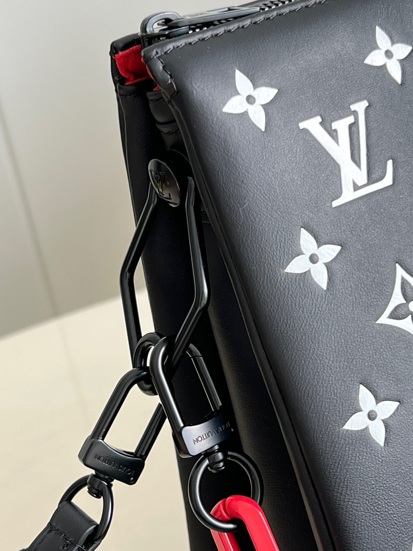 L*ouis V*uitton Top Bag