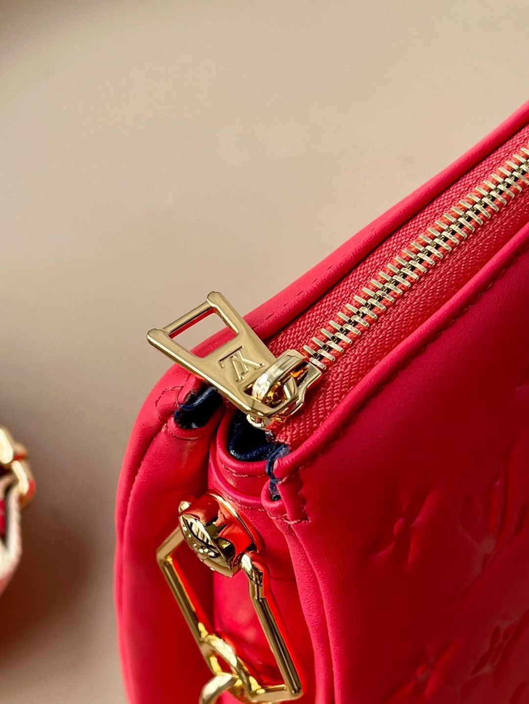 L*ouis V*uitton Top Bag