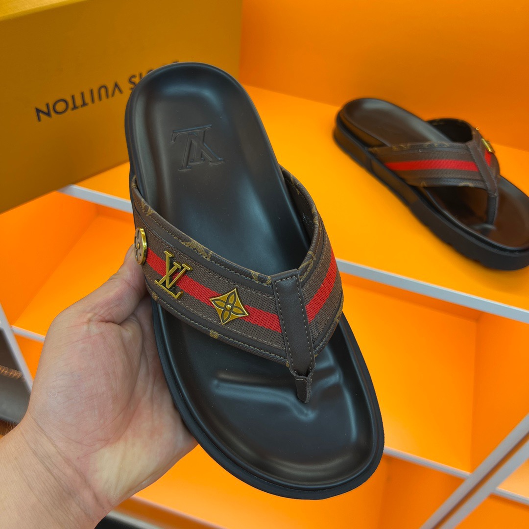 1 Men L*ouis V*uitton Top Slippers