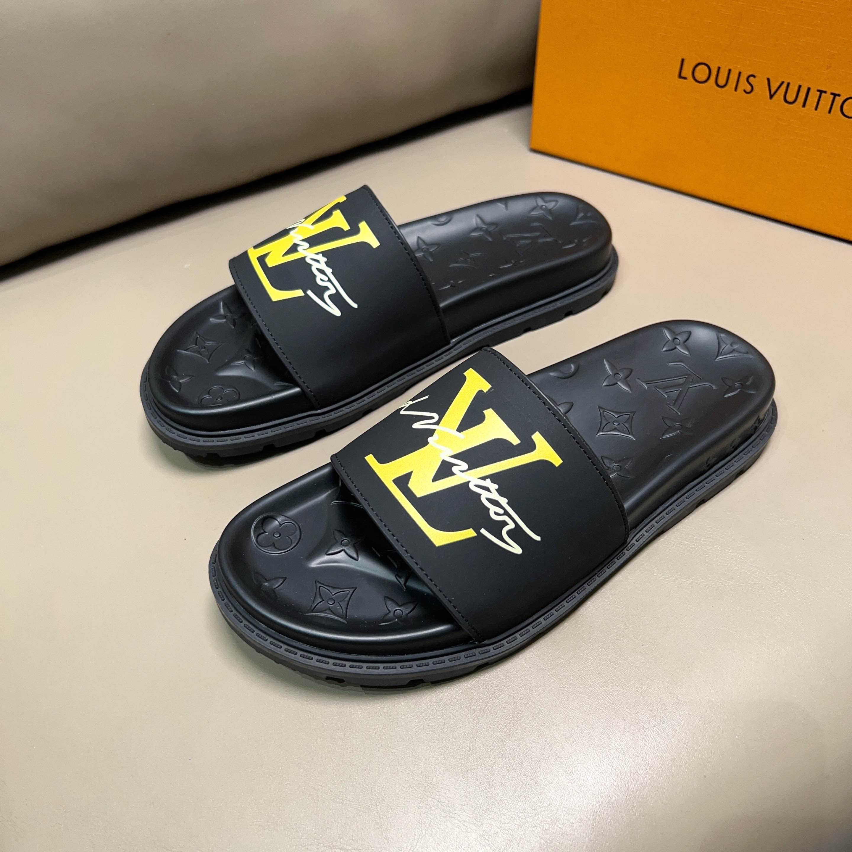 Men L*ouis V*uitton Top Slippers