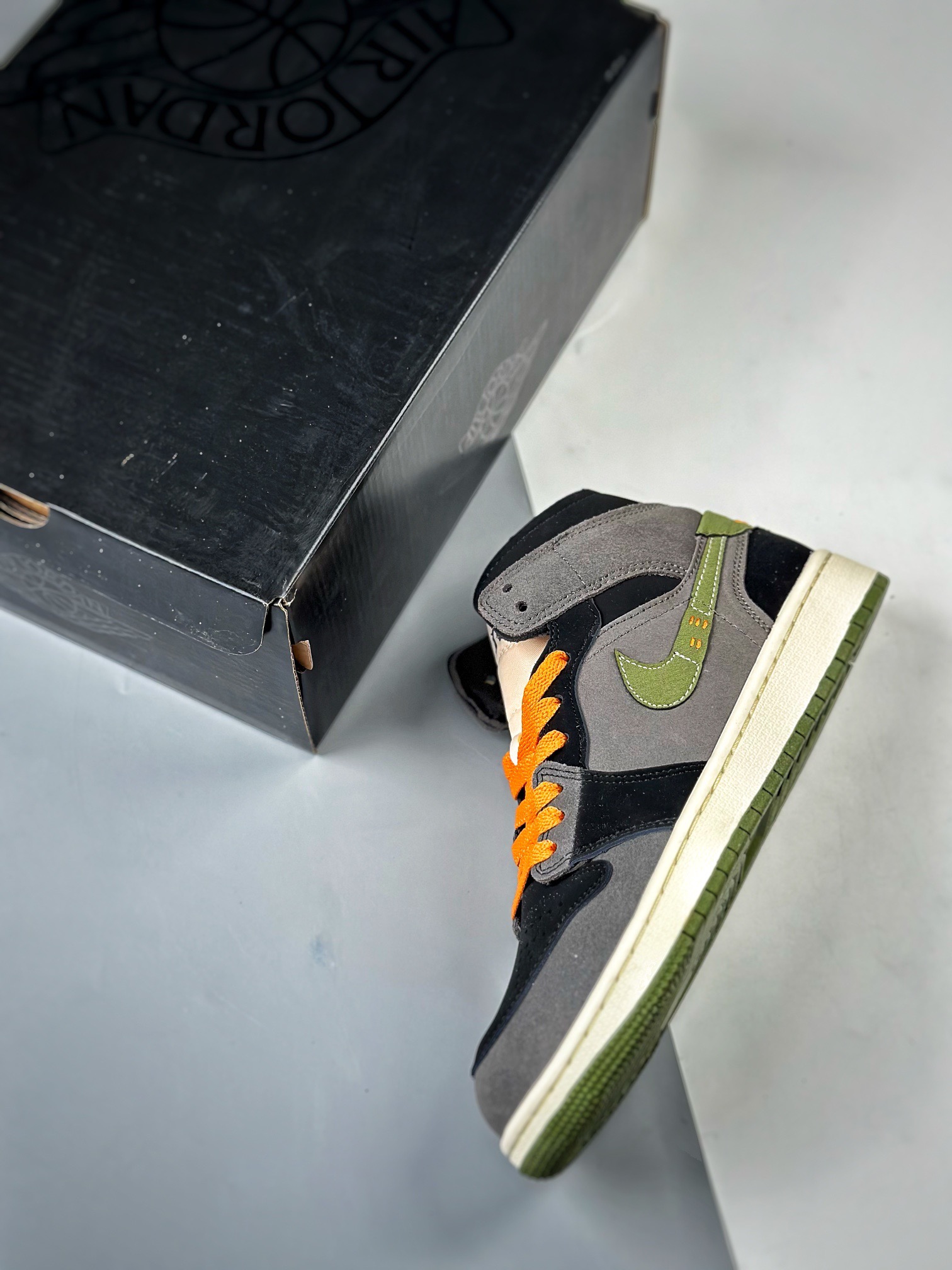 Air Jordan 1 High AJ1