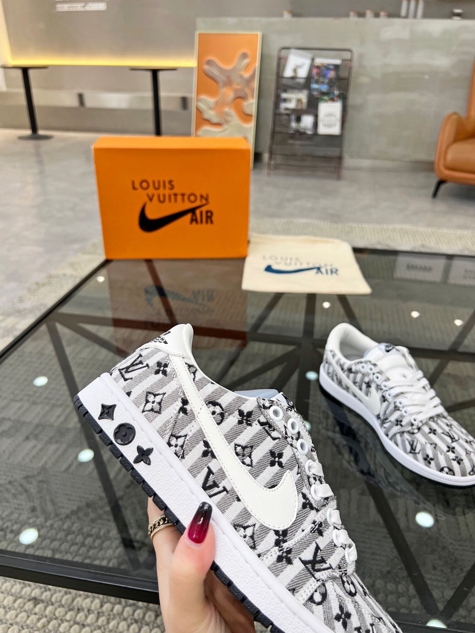 Men L*ouis V*uitton x NIKE Sneakers Maikesneakers