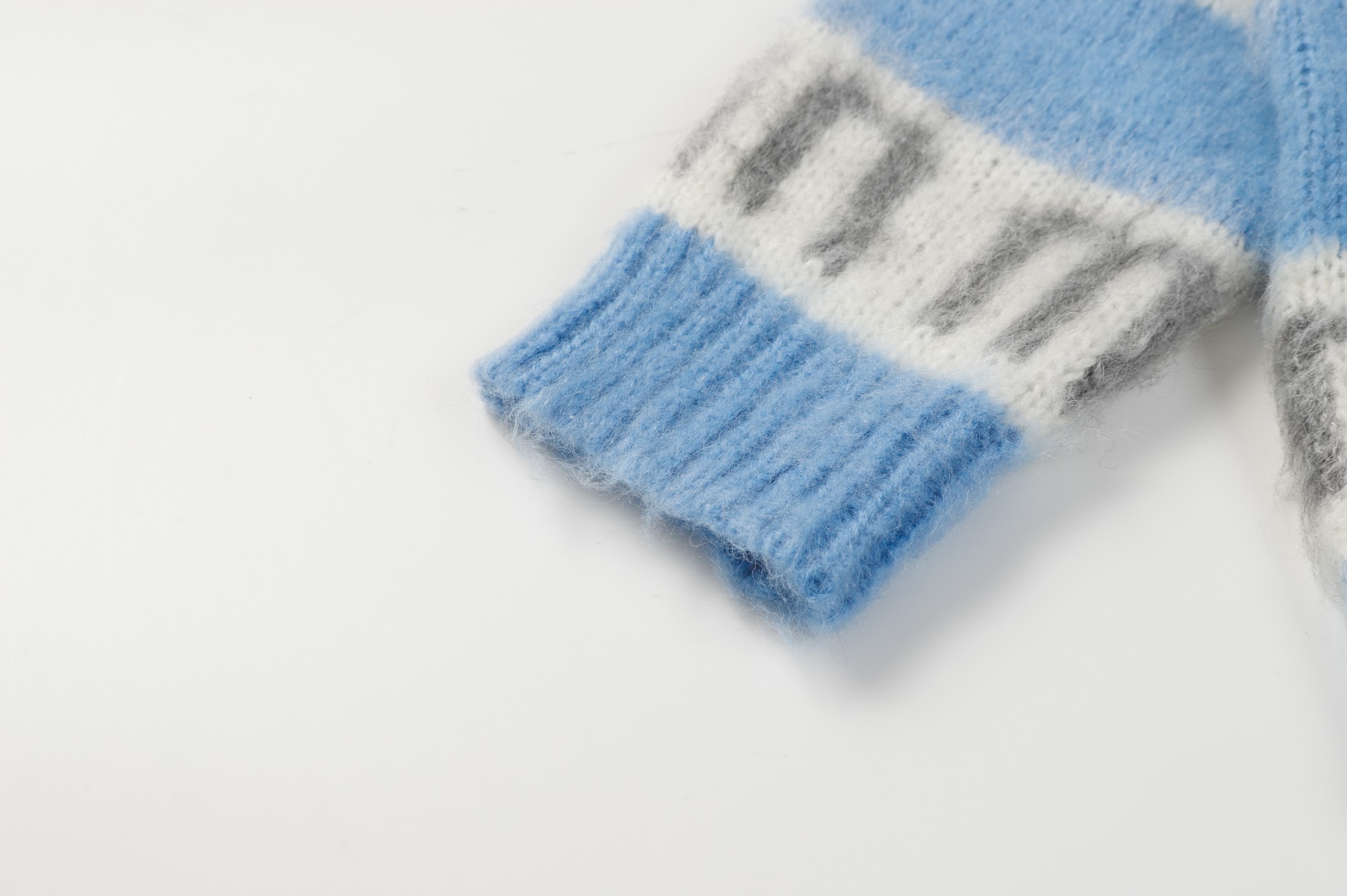 Women Sweater Maikesneakers