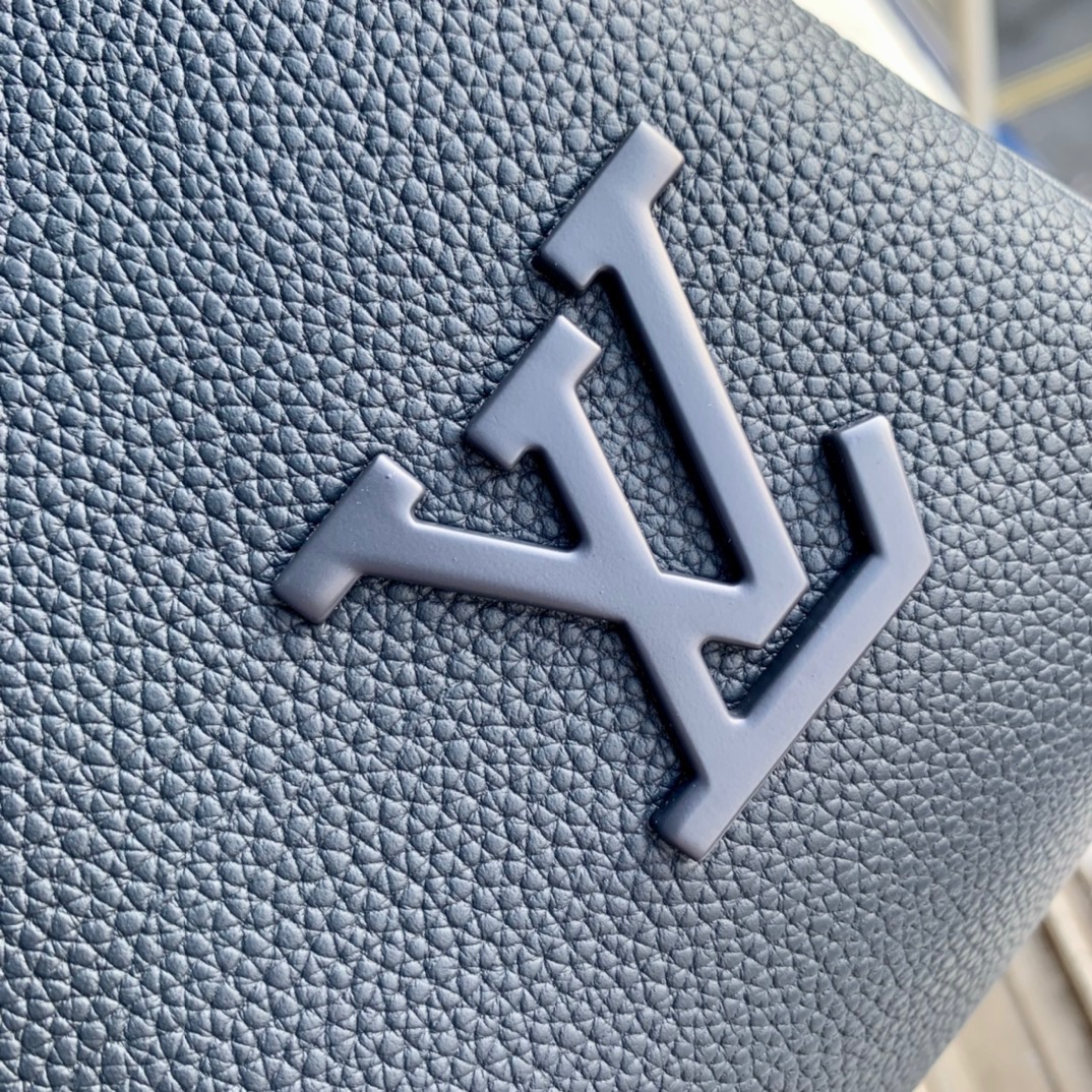 L*ouis V*uitton Top Bag