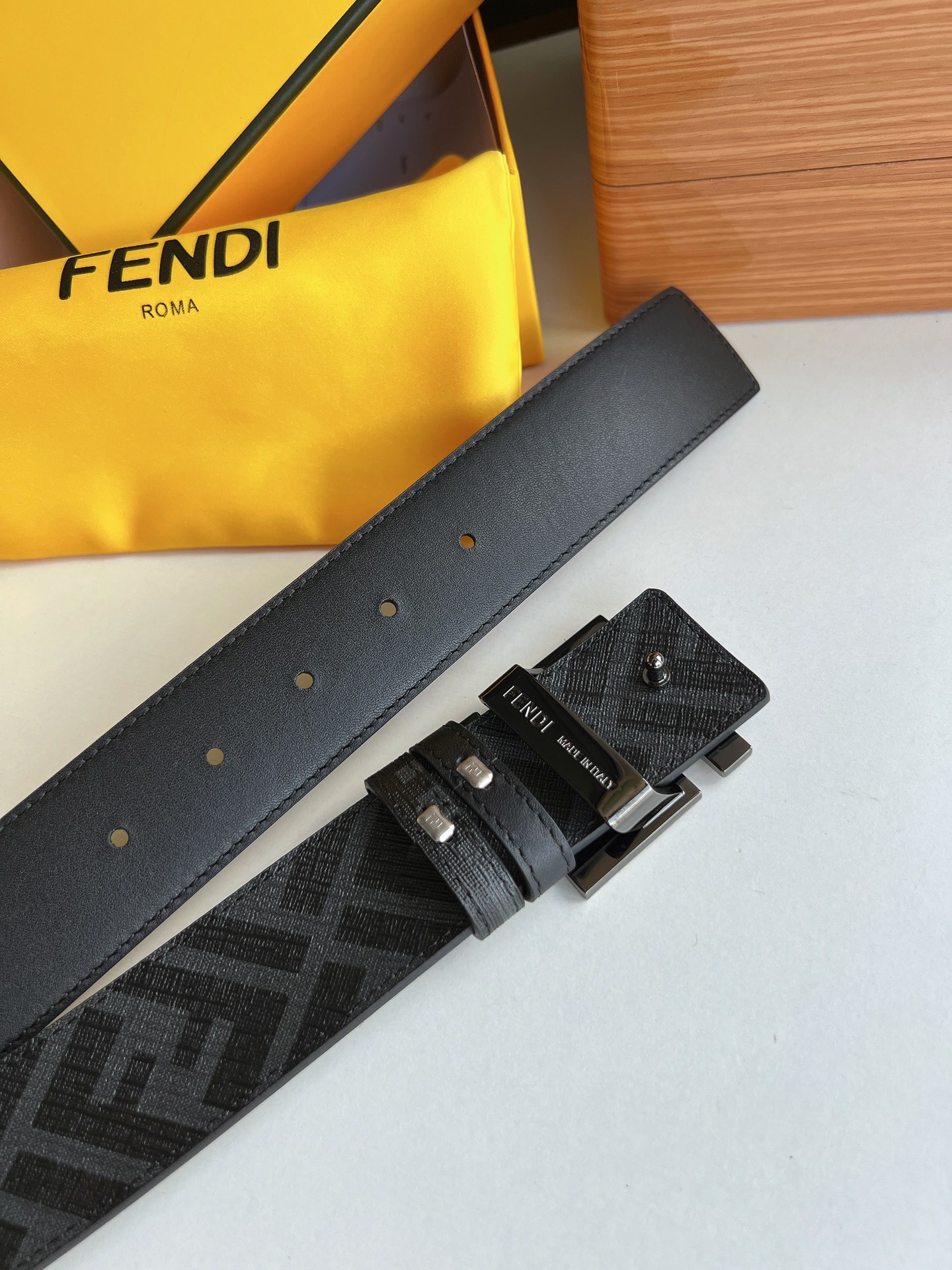 L*ouis V*uitton Top Version 40MM