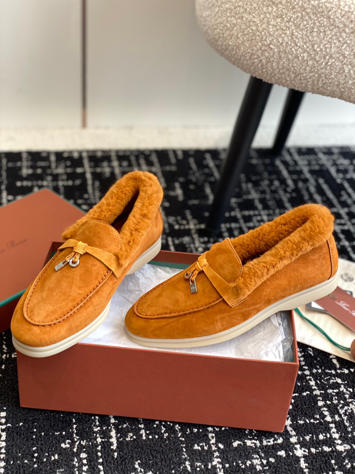 Women L*oro P*iana Top Loafer （）