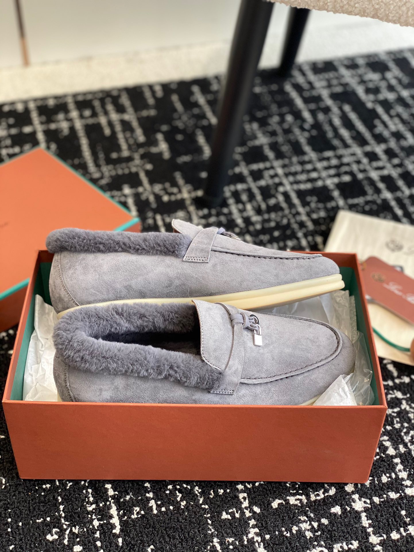 Women L*oro P*iana Top Loafer （）