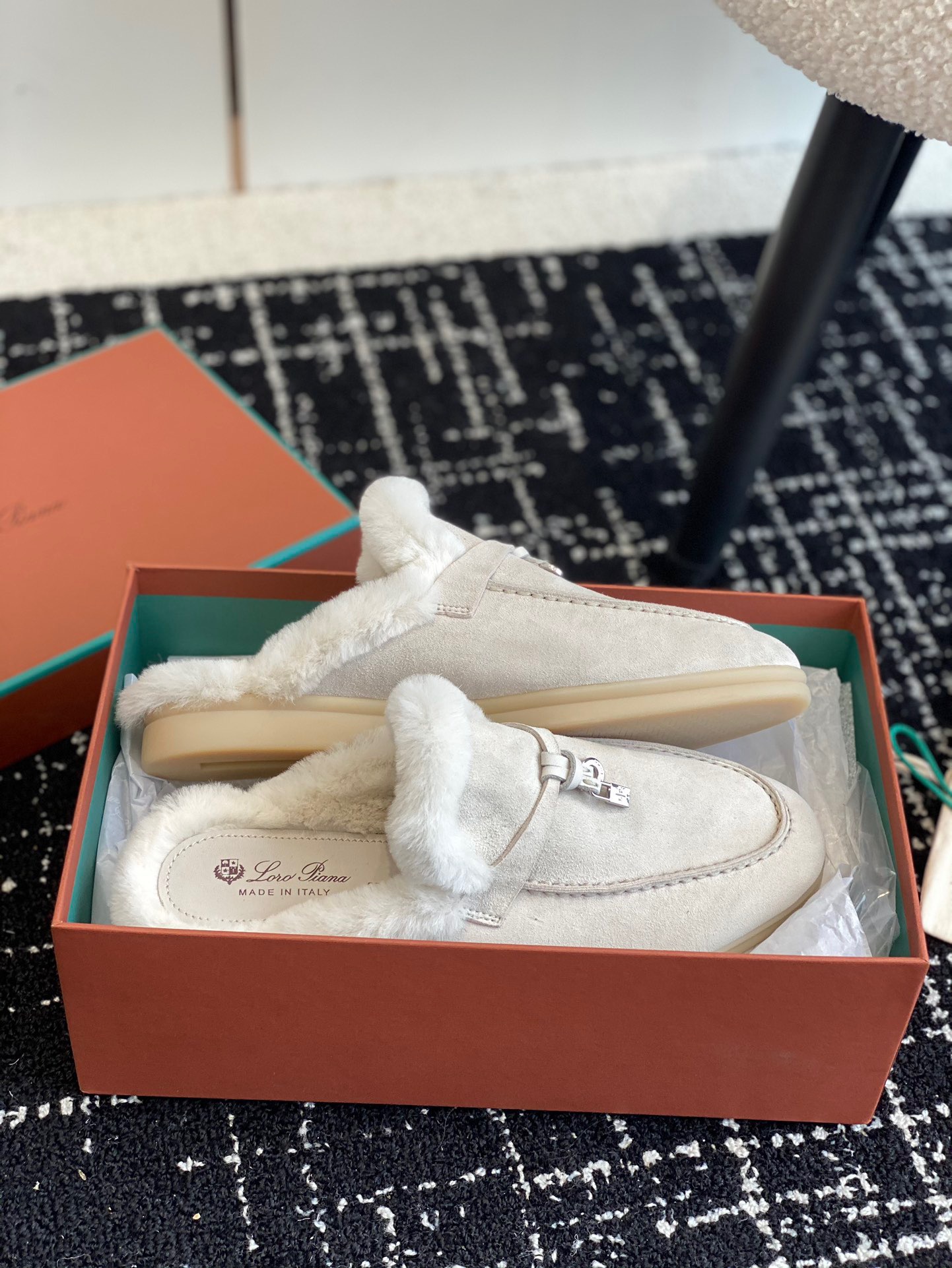 Women L*oro P*iana Top Loafer （）