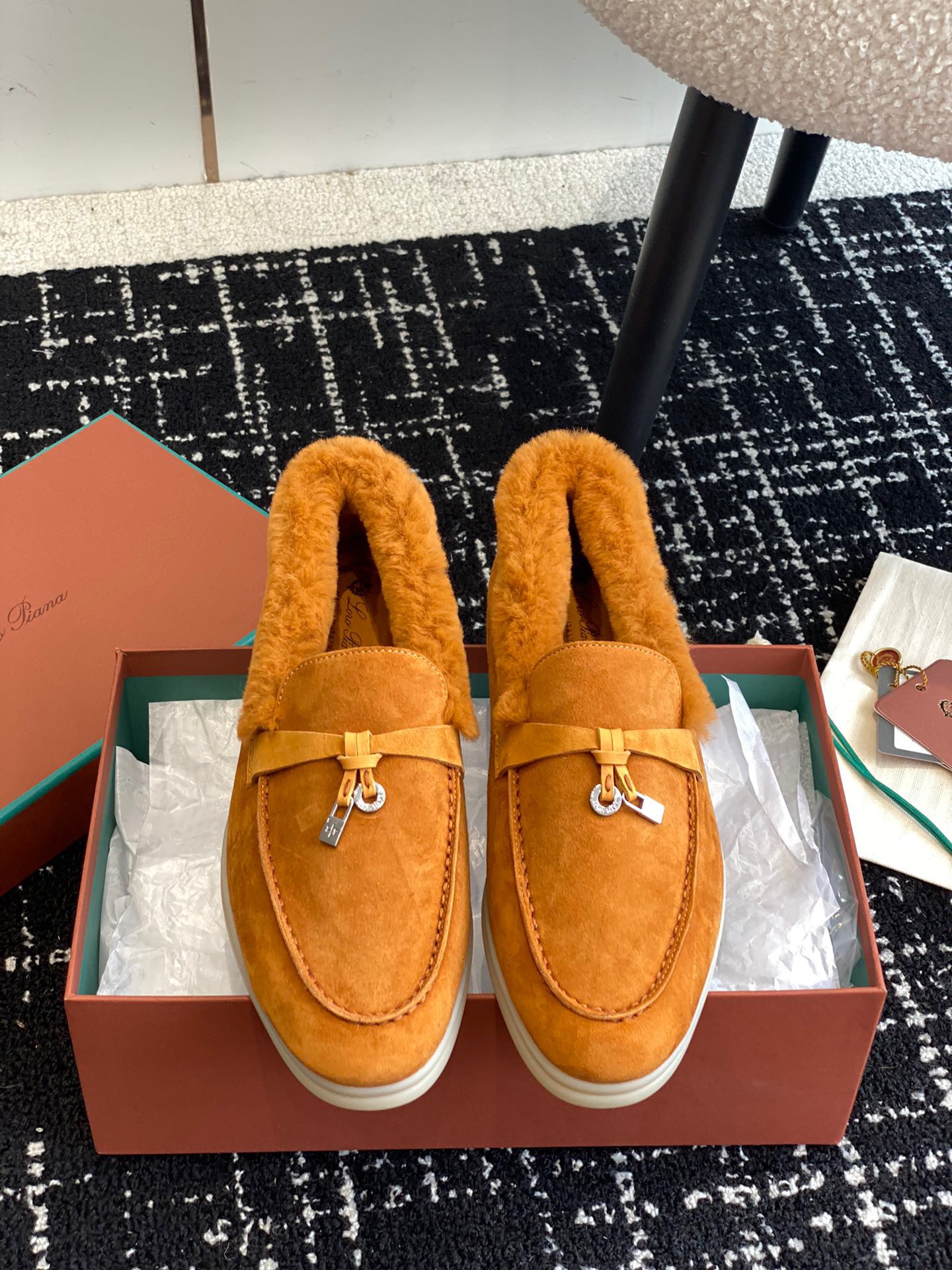 Women L*oro P*iana Top Loafer （）