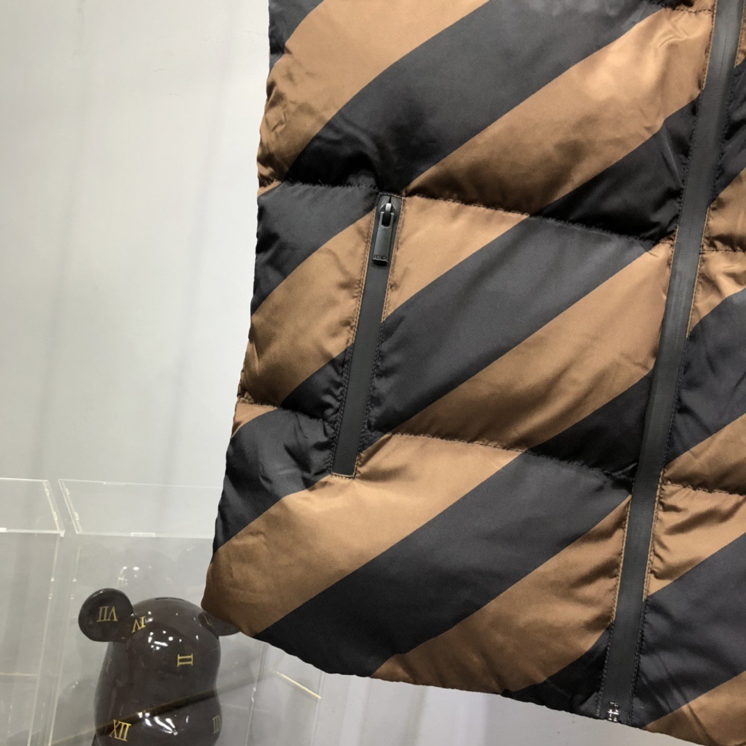 Down vest Men Top Quality