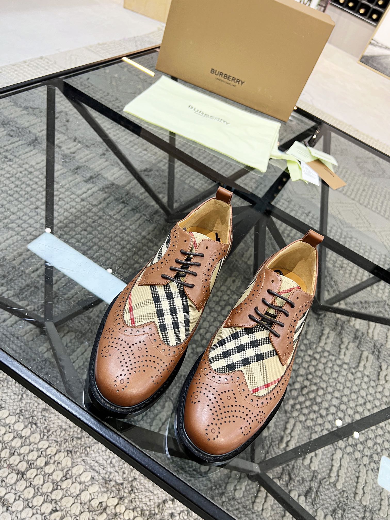 Men B*urberry Top Sneaker Maikesneakers