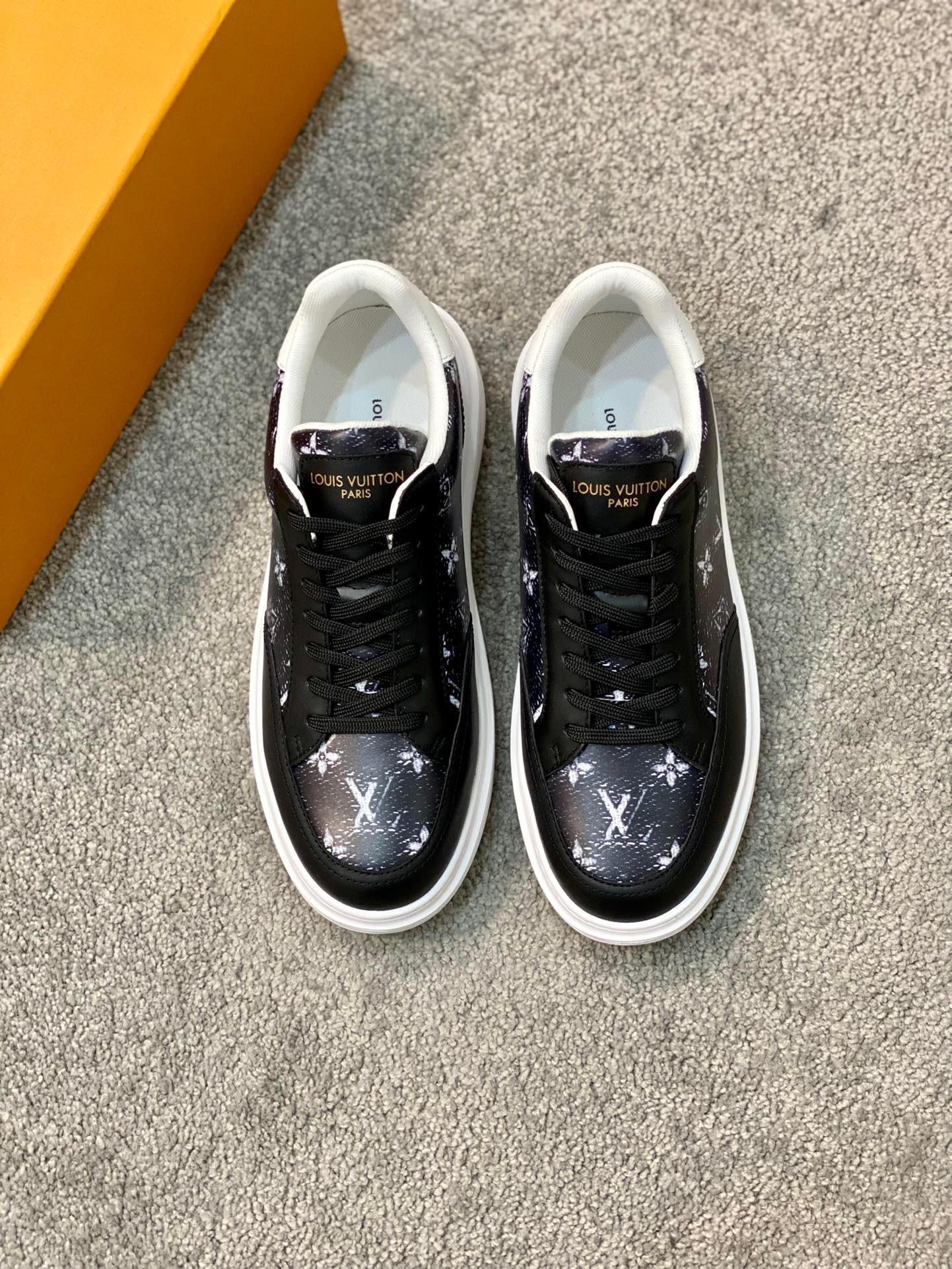 Men L*ouis V*uitton Top Sneaker
