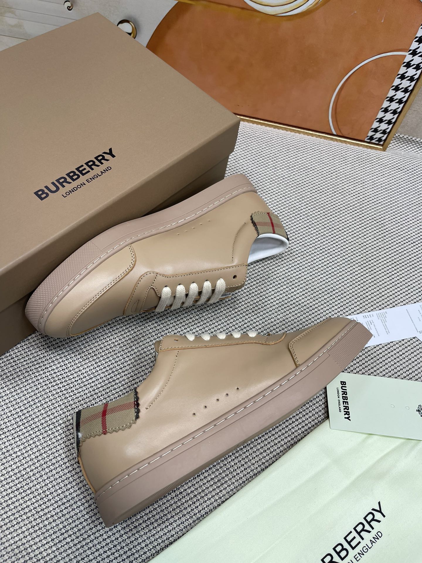 Men B*urberry Top Sneaker