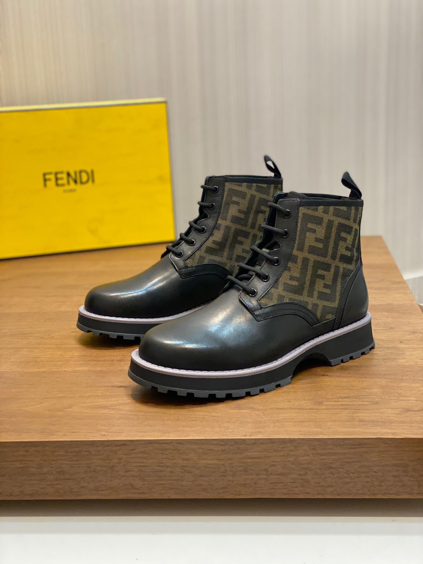 Men F*endi Top Sneaker