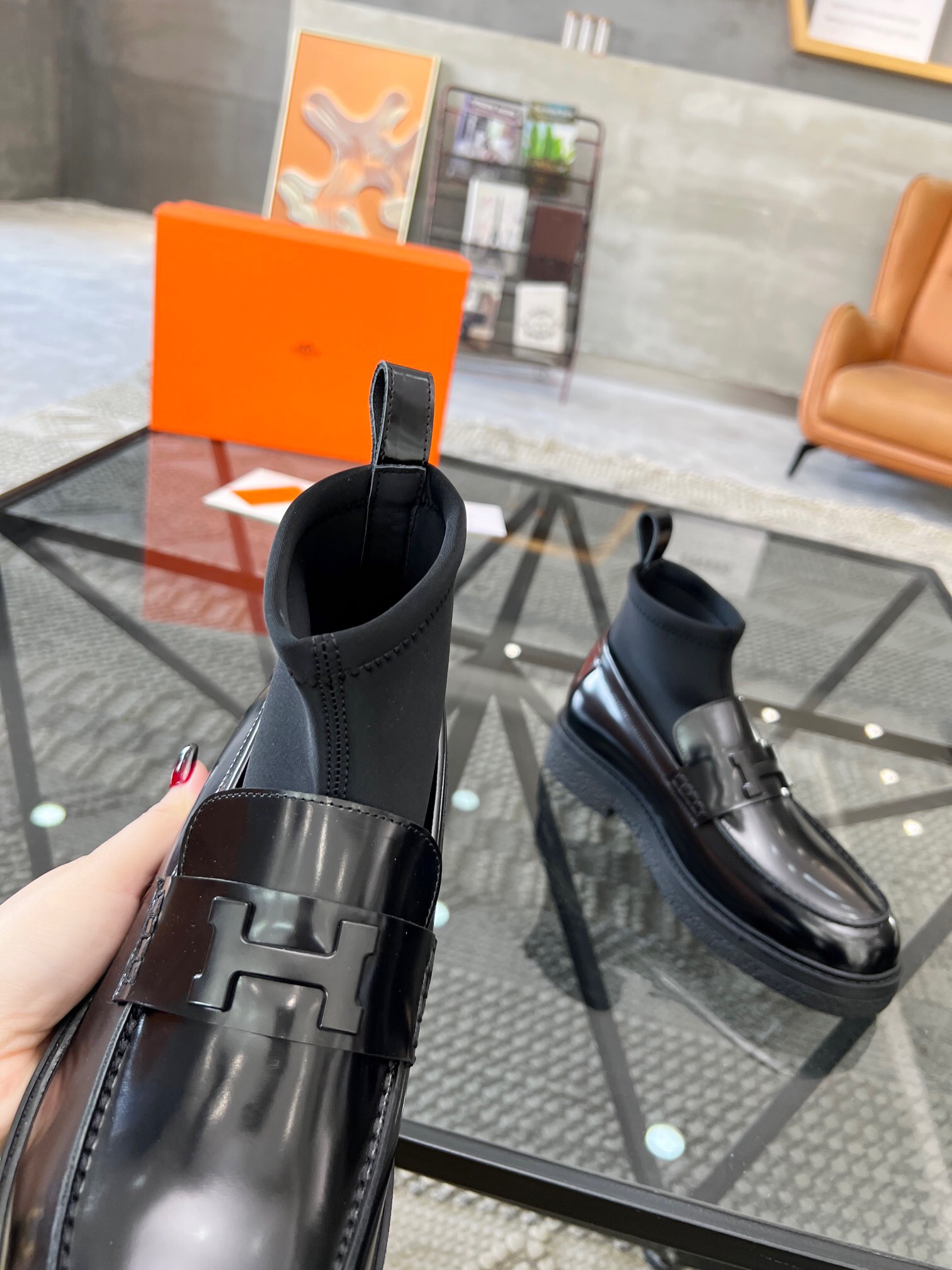 Men H*ermes Top Sneaker