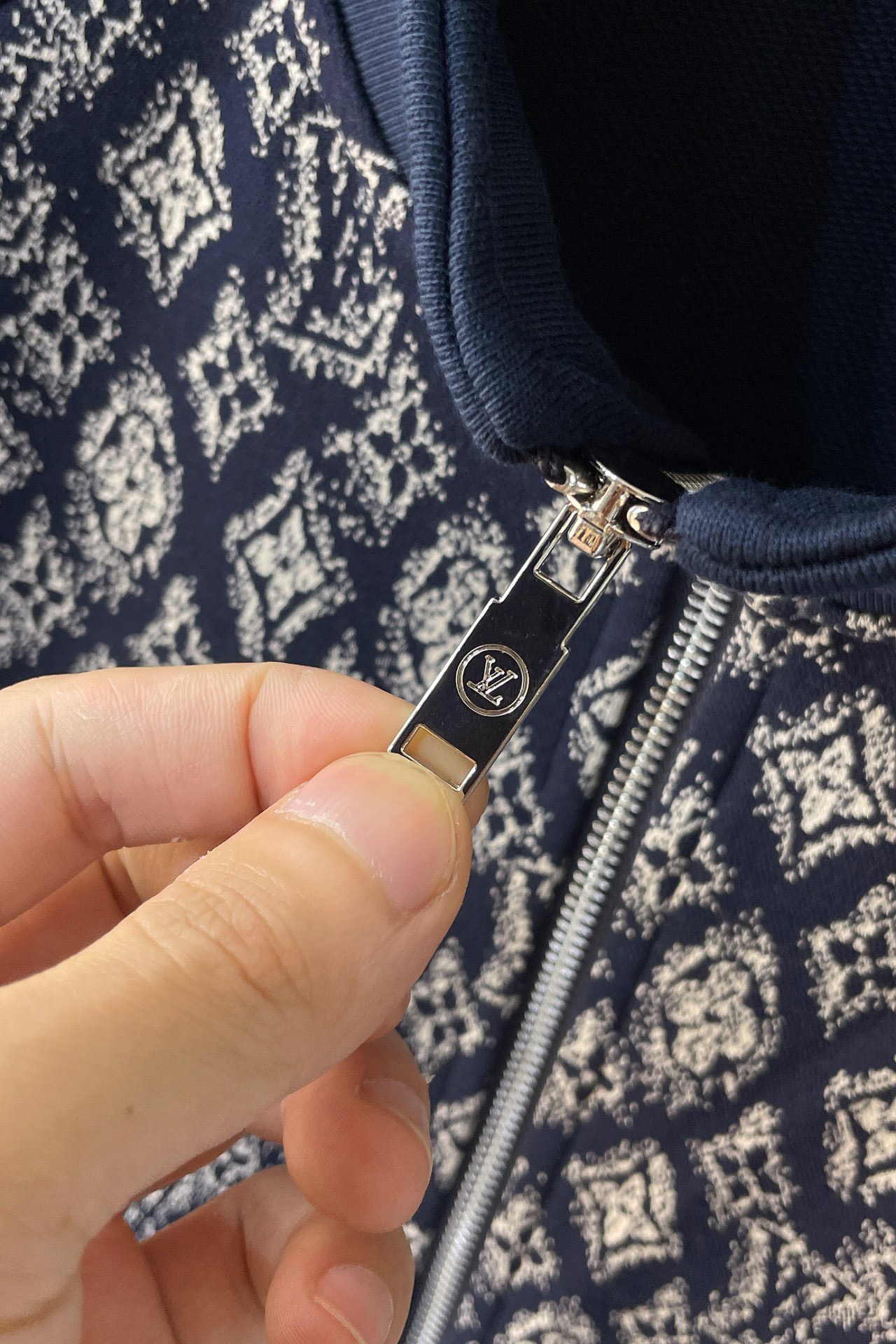 Men suits Top Quality