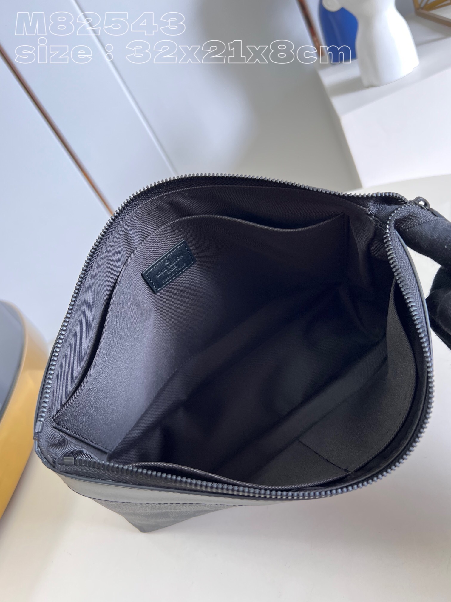 L*ouis V*uitton Top Bag