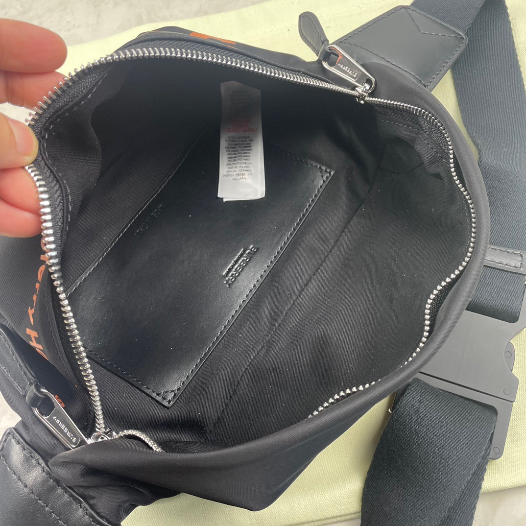 B*urberry Bag Top Quality