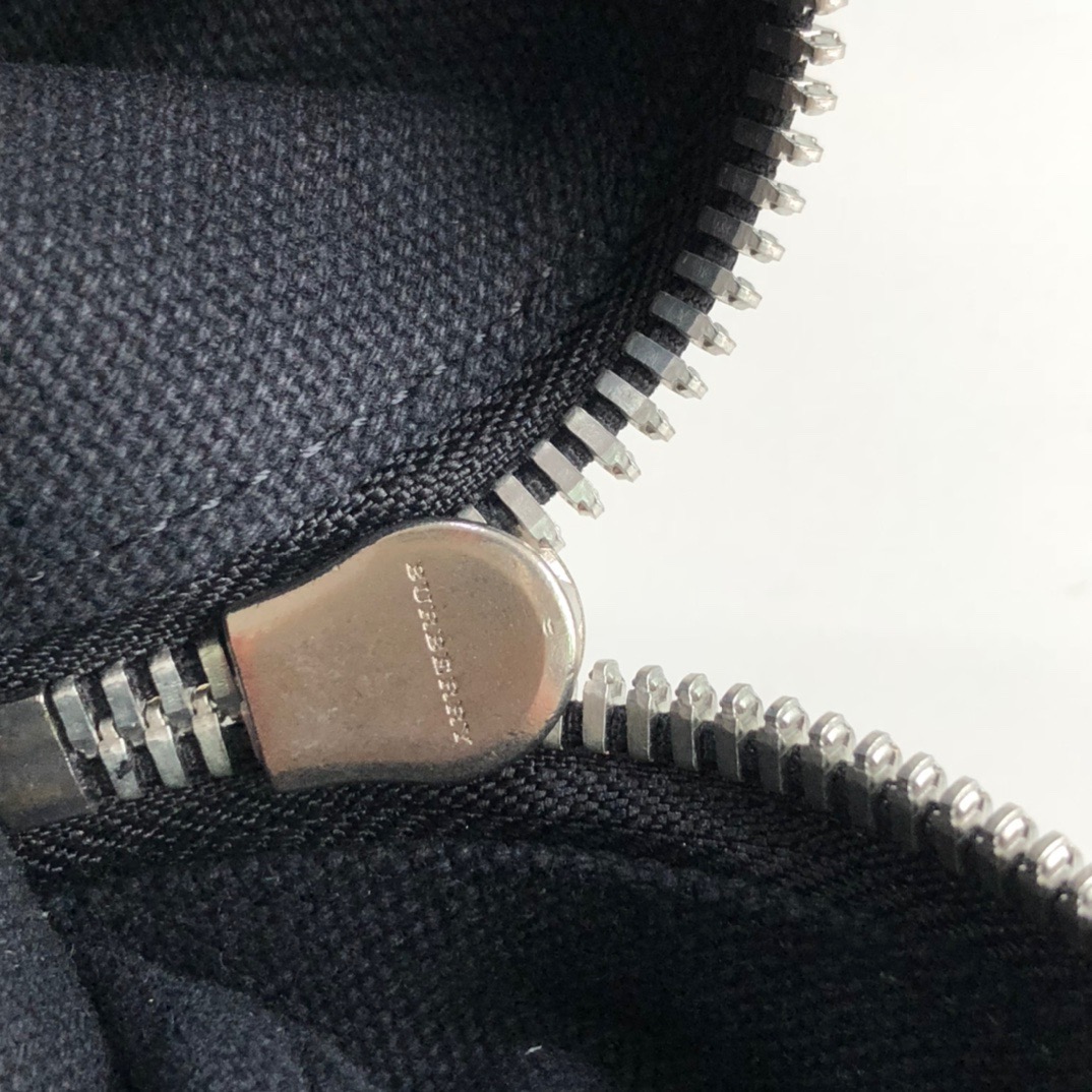 B*urberry Bag Top Quality