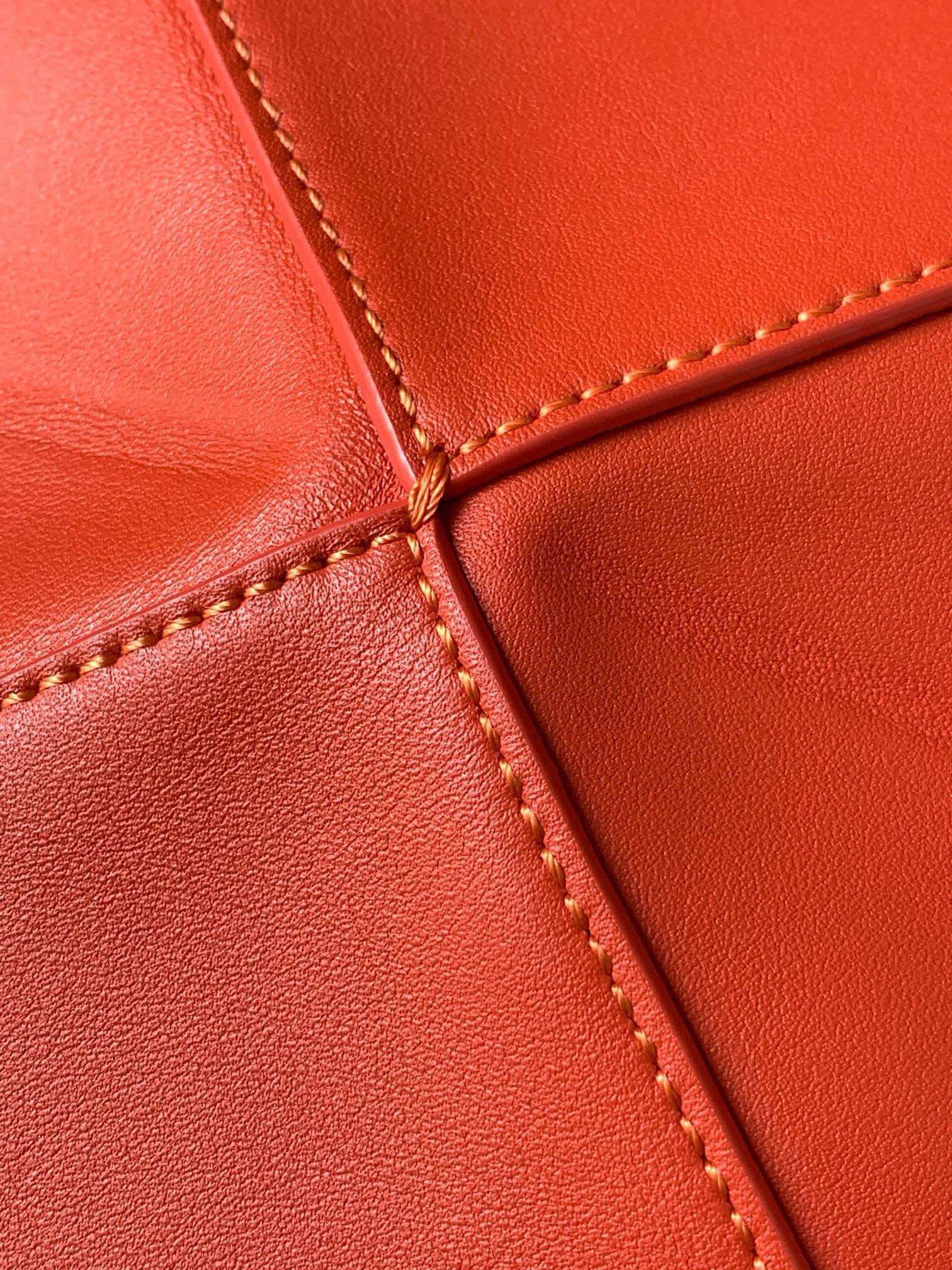 L*oewe Bag 9030 Top Quality