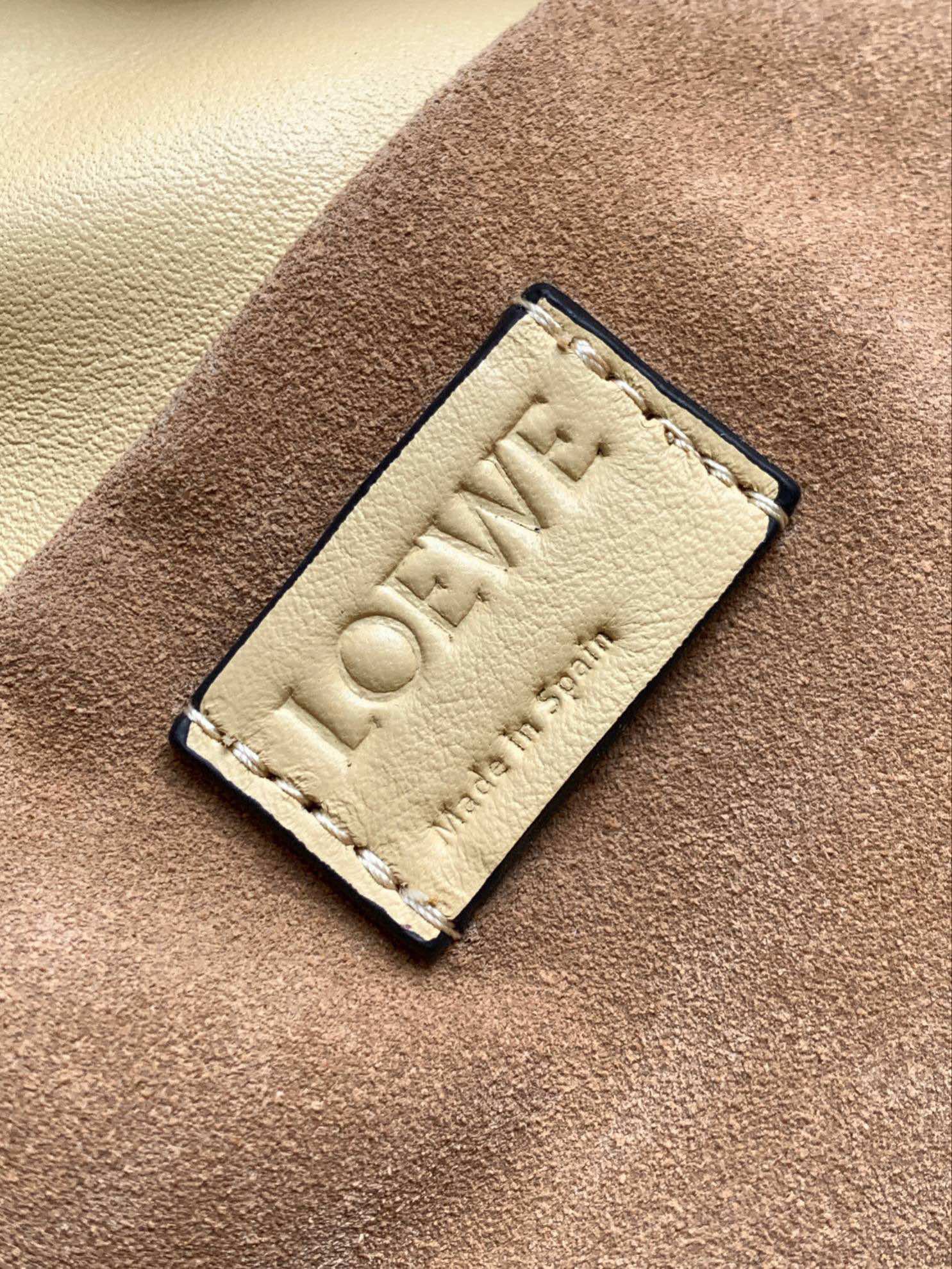 L*oewe Bag 9015 9036Top Quality