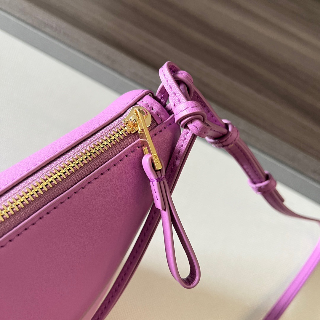 L*oewe Bag 262315 Top Quality