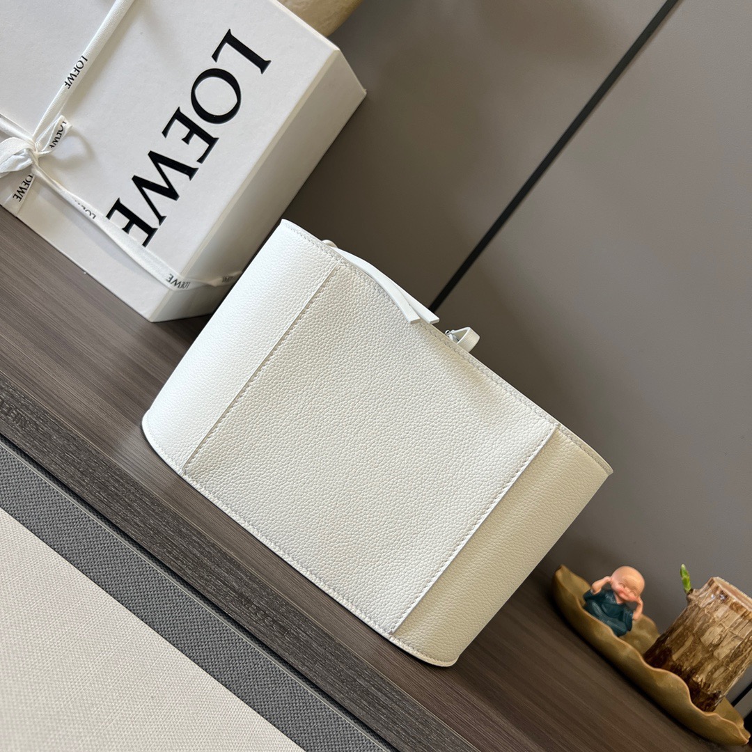 L*oewe Bag 652235 Top Quality