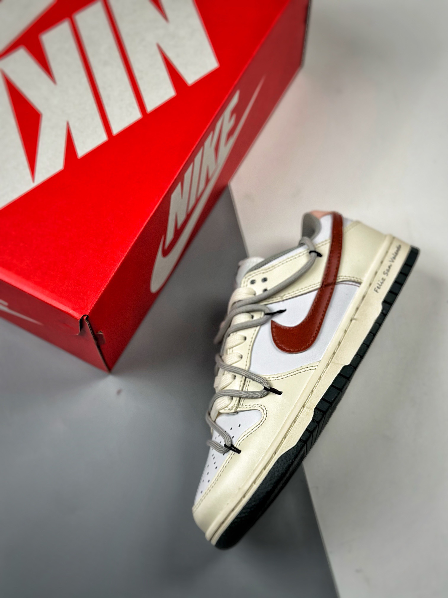 Men Women Top quality Nike SB Dunk Low