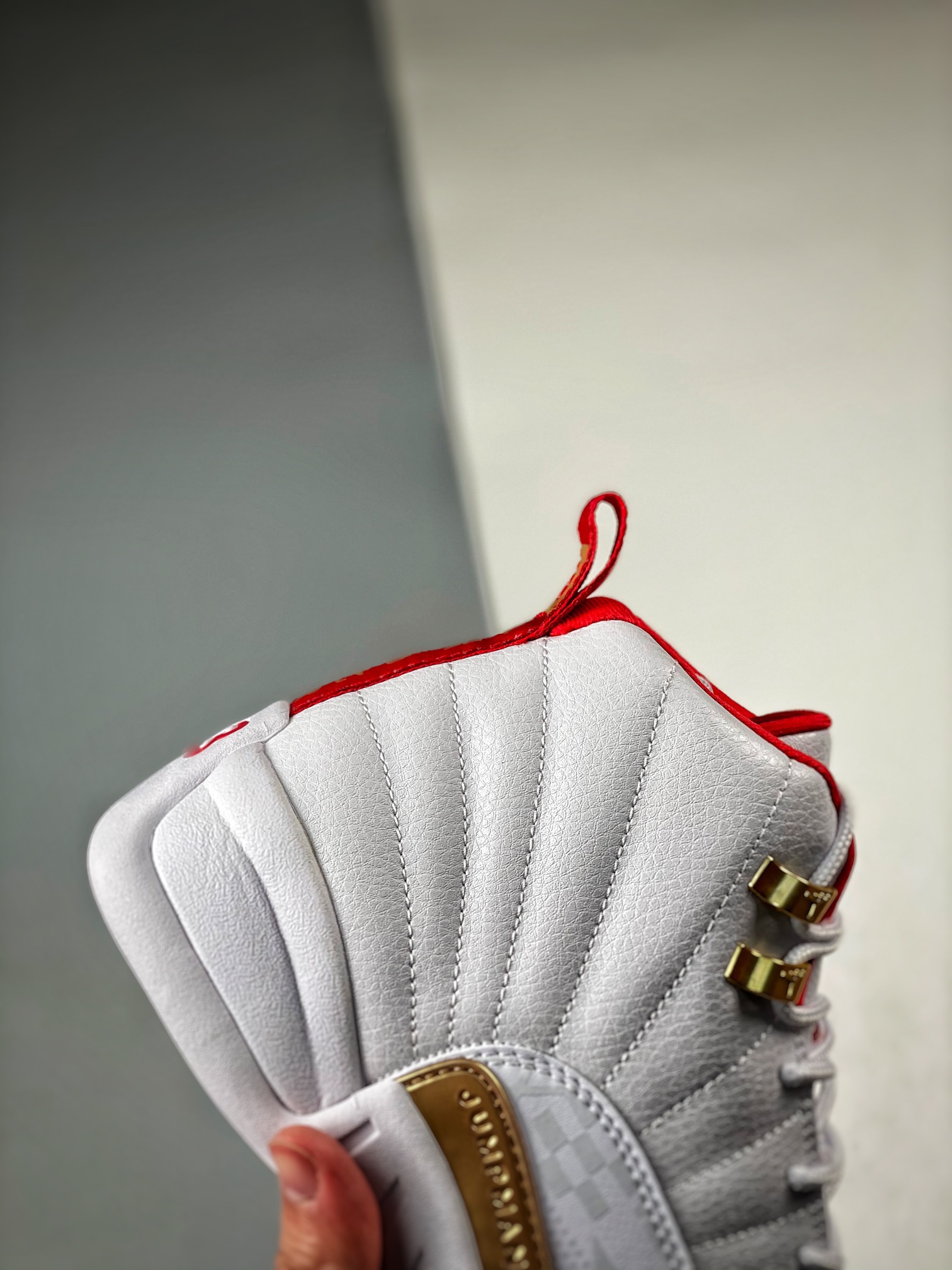 Air Jordan 12