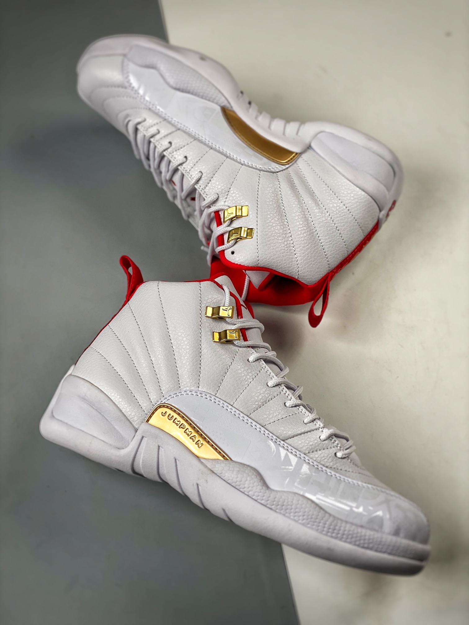 Air Jordan 12