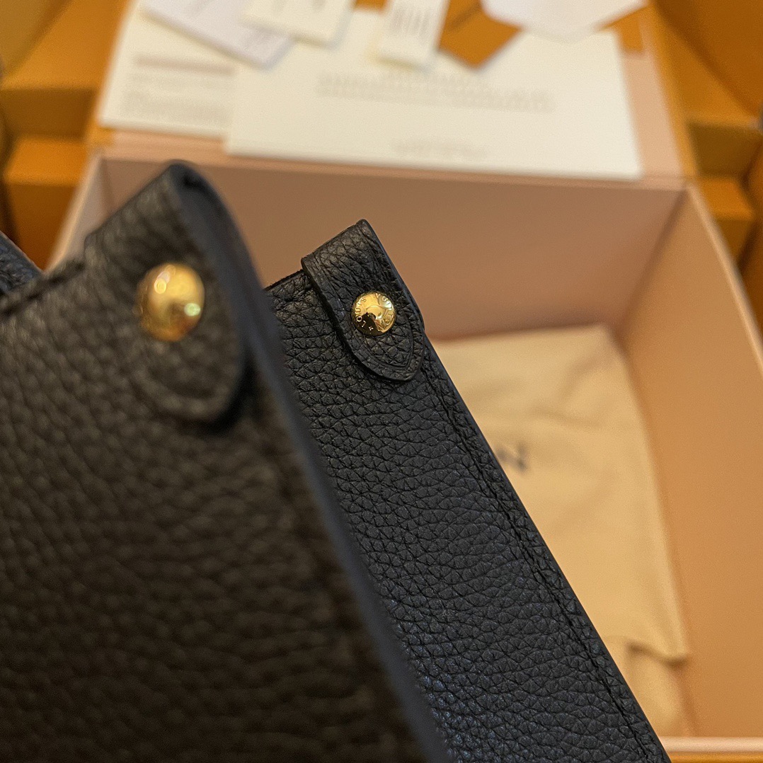 women L*ouis V*uitton Top Bag M22311