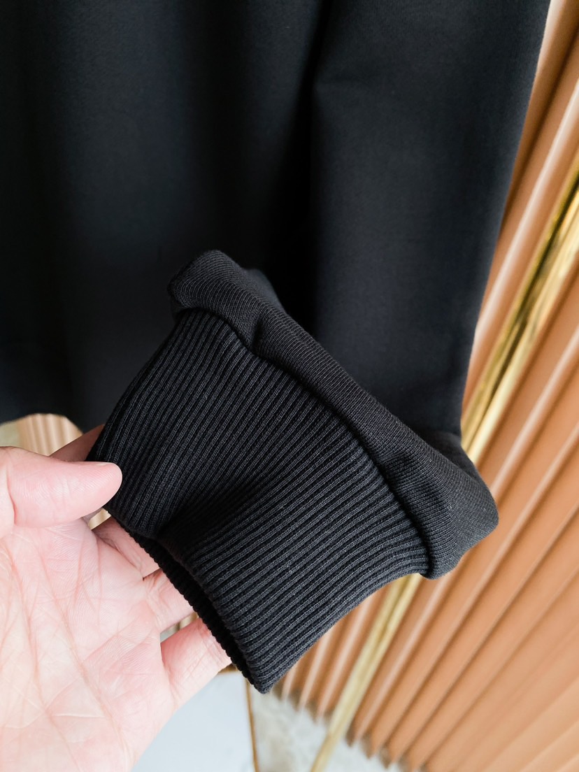 Men Women Sweater Top Quality ()