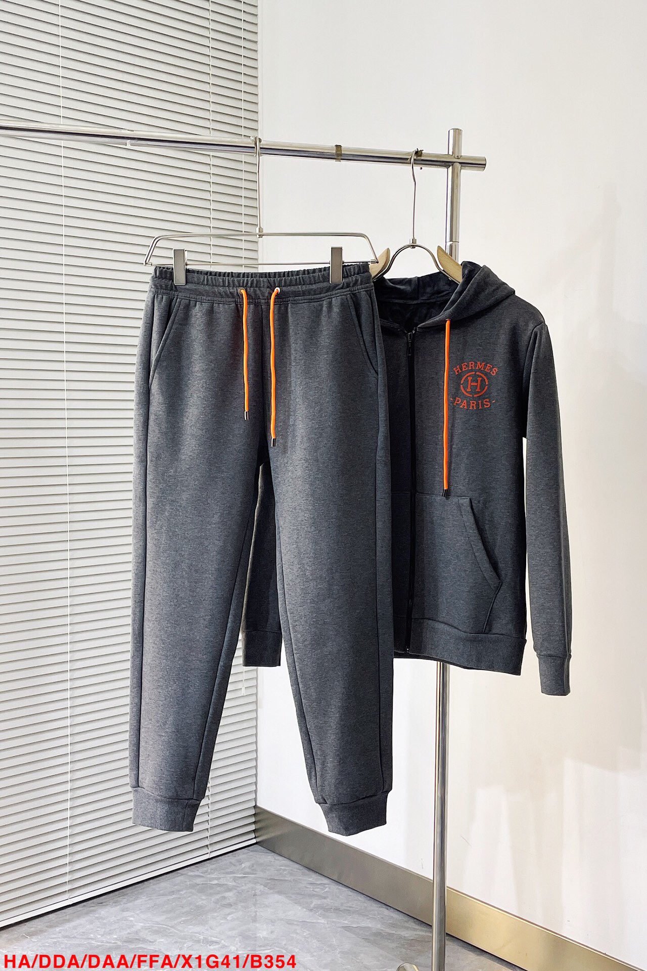 Men suits Top Quality