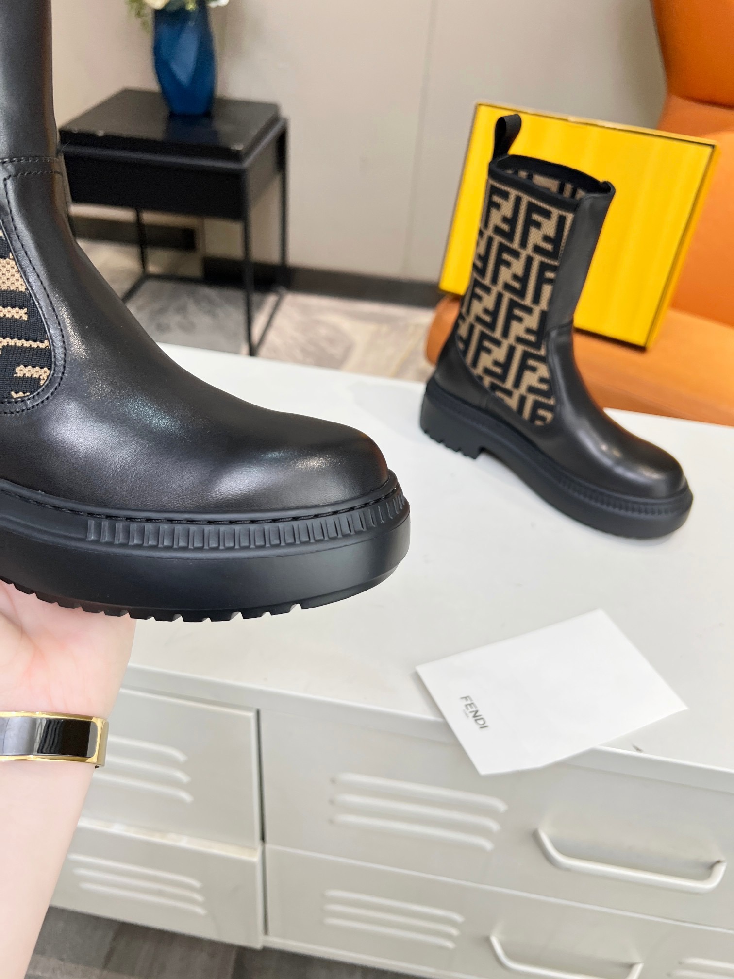 Women F*endi Top Sneaker