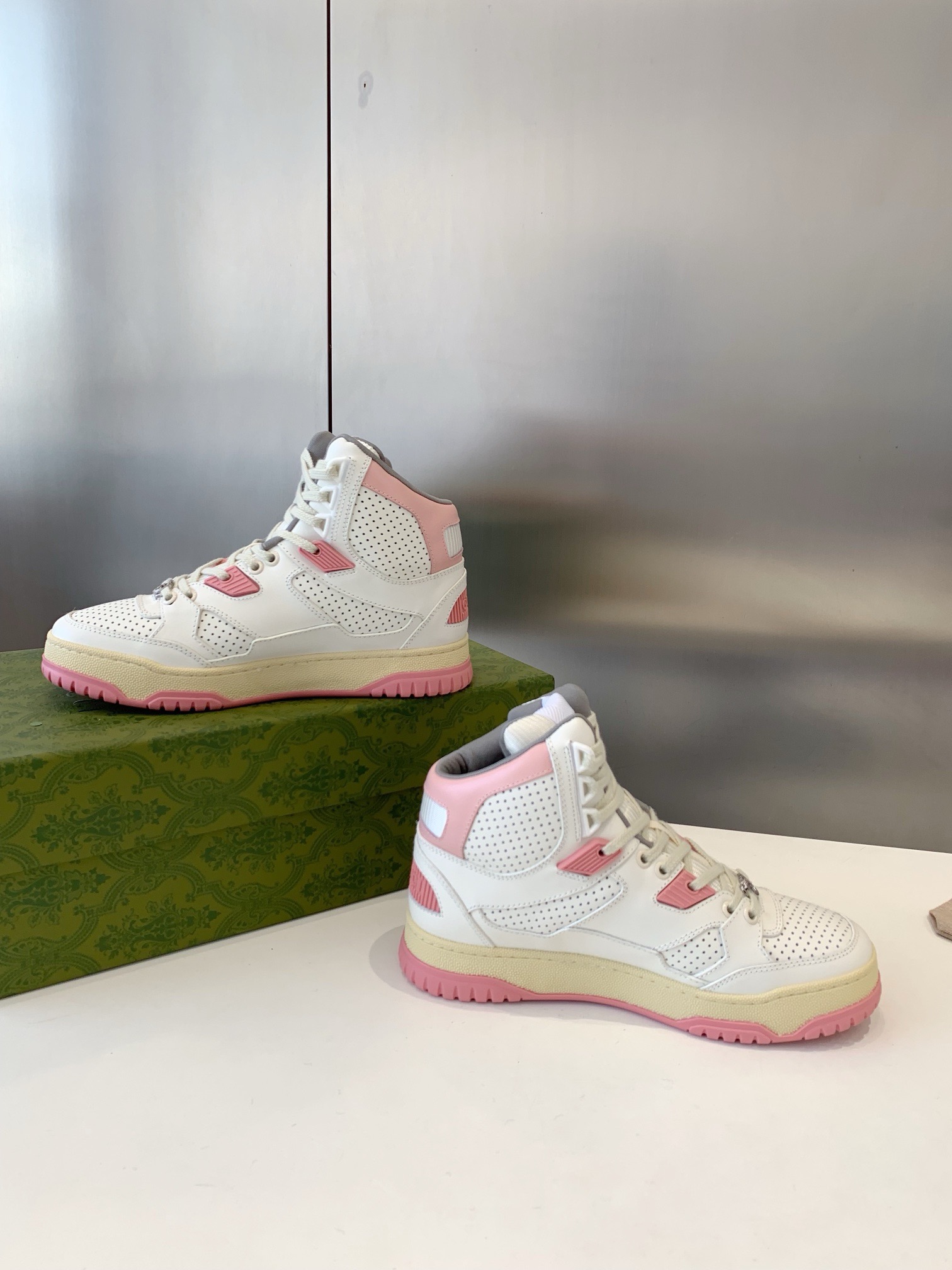 Women G*ucci Top Sneaker