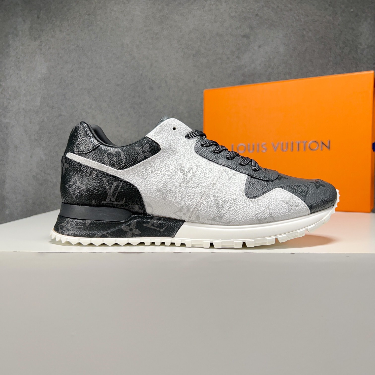 Men L*ouis V*uitton Top Sneaker