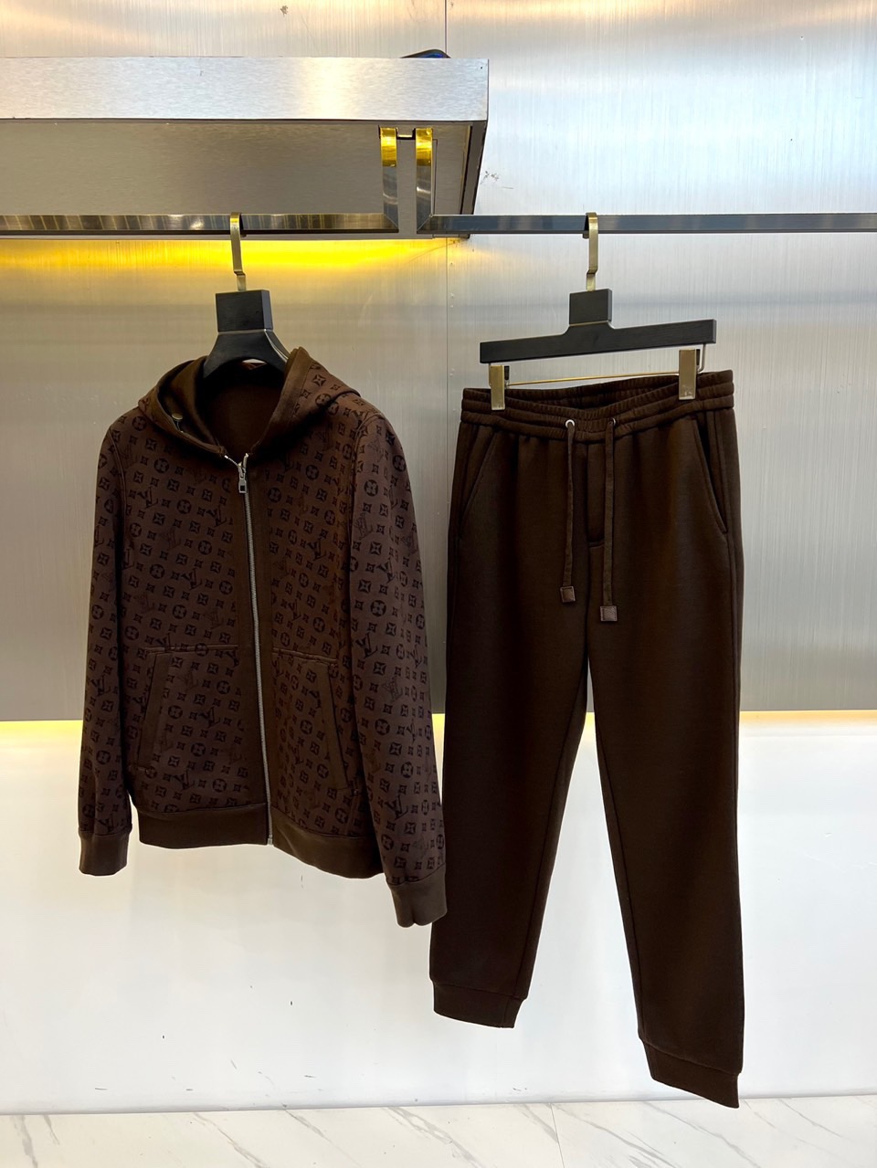 Men suits Top Quality