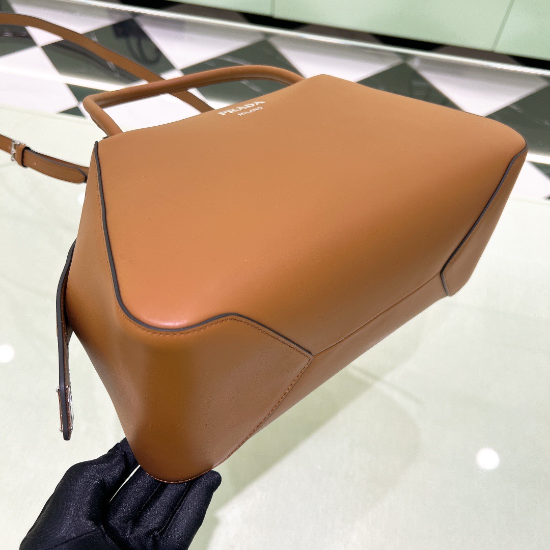 P*rada Bag Top Quality