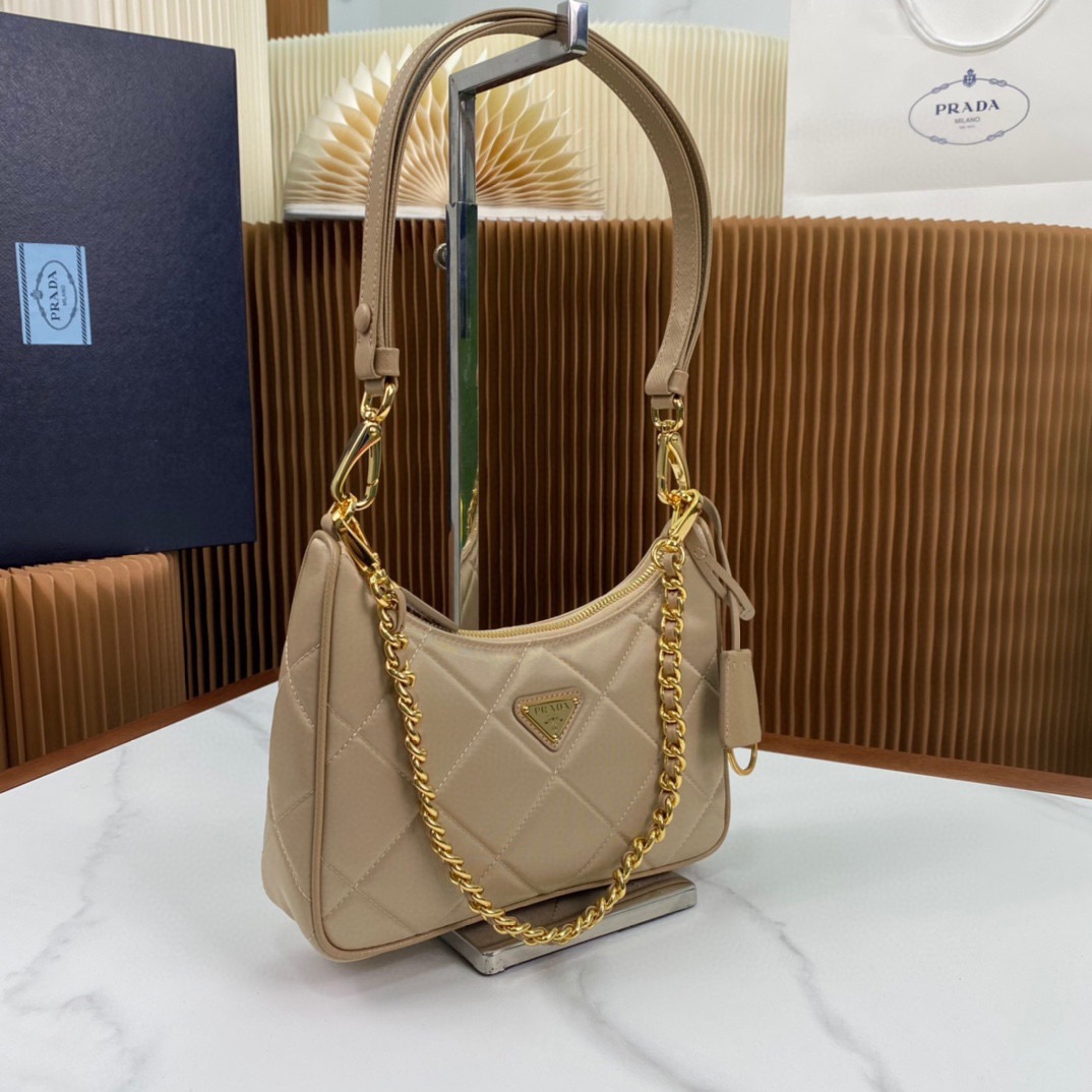 P*rada Bag Top Quality