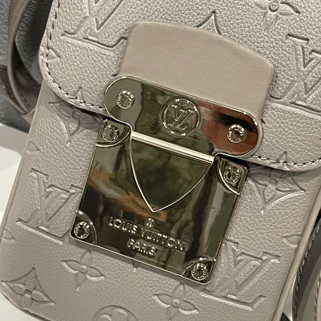 L*ouis V*uitton Top Bag