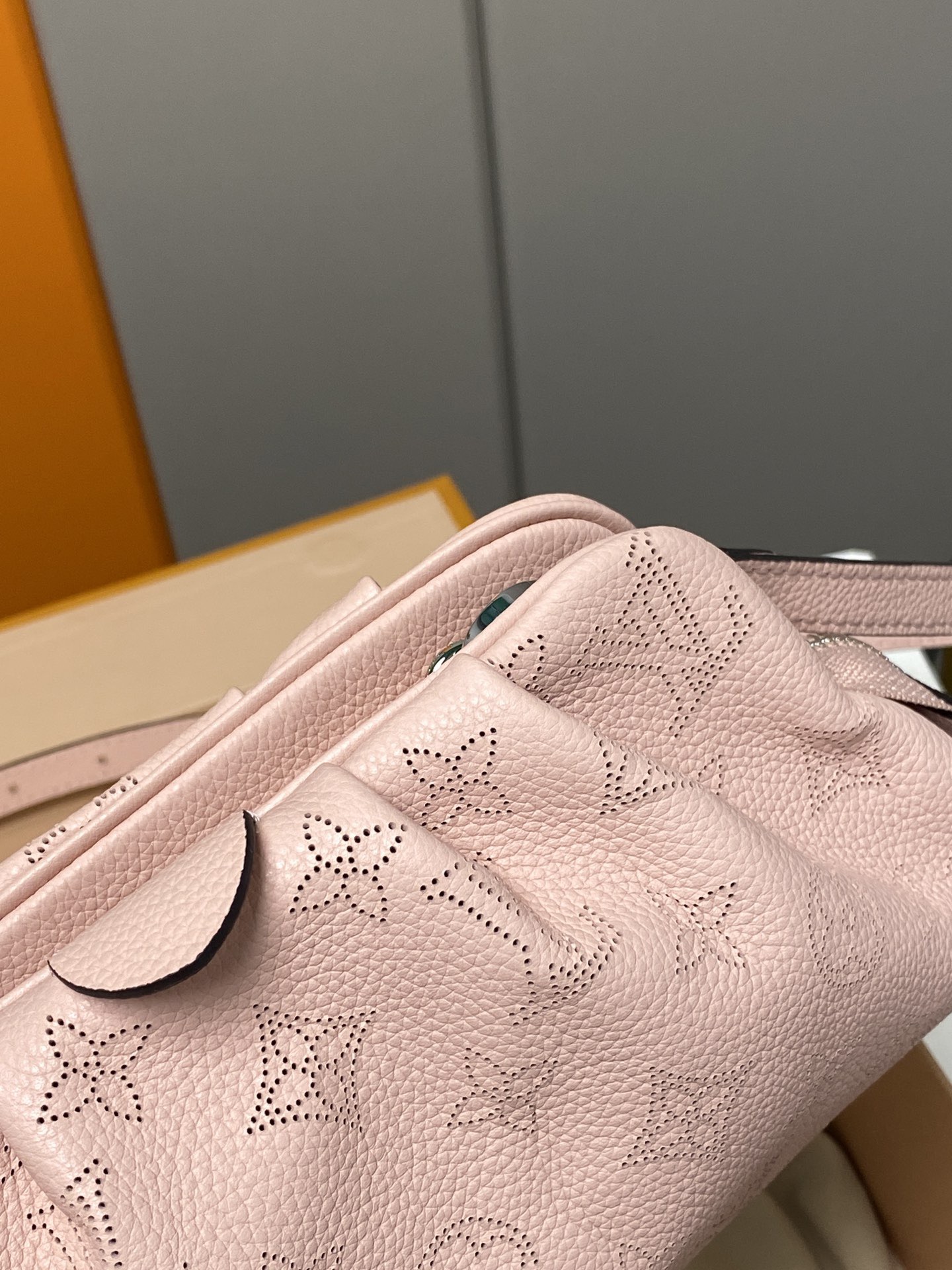 L*ouis V*uitton Top Bag