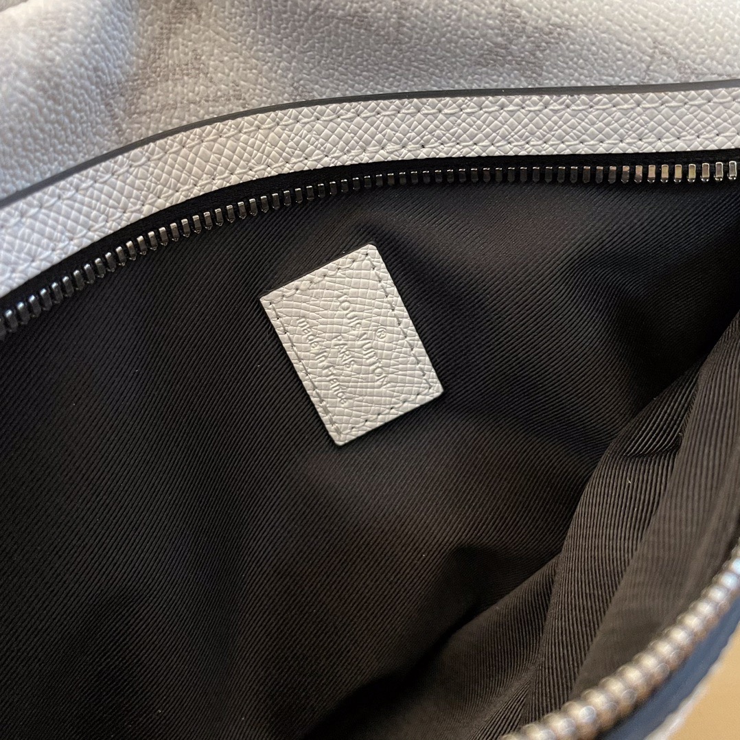 L*ouis V*uitton Top Bag