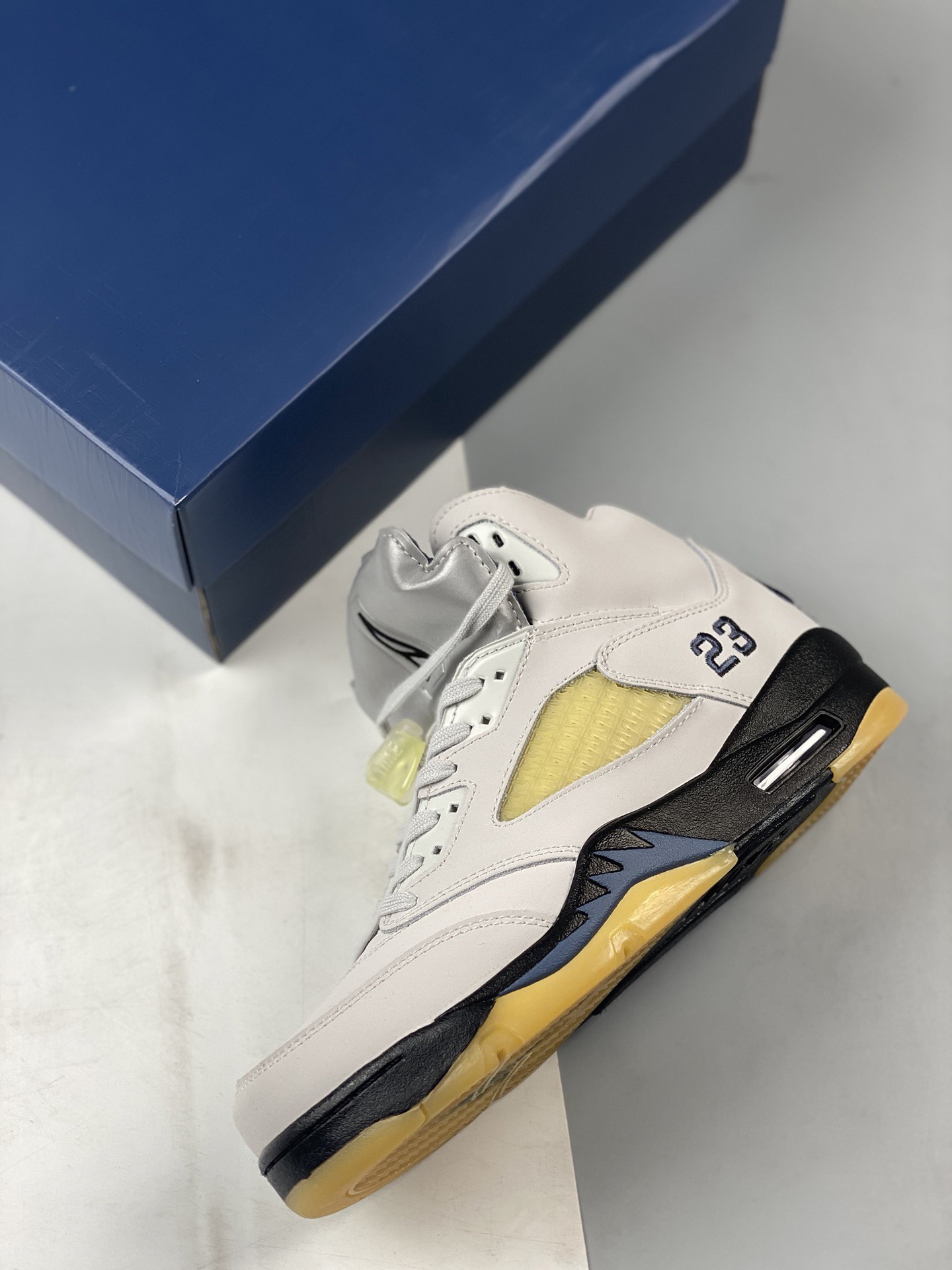 Air Jordan 5