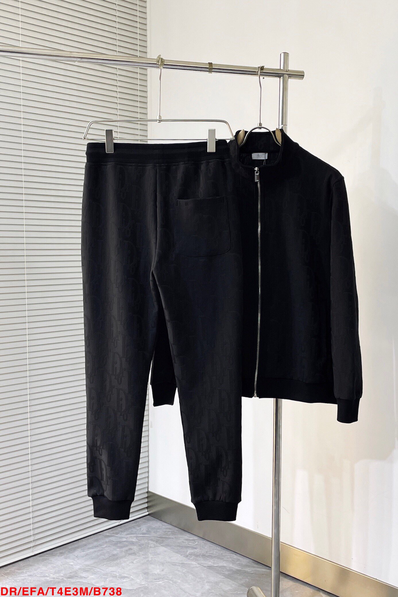 Men suits Top Quality