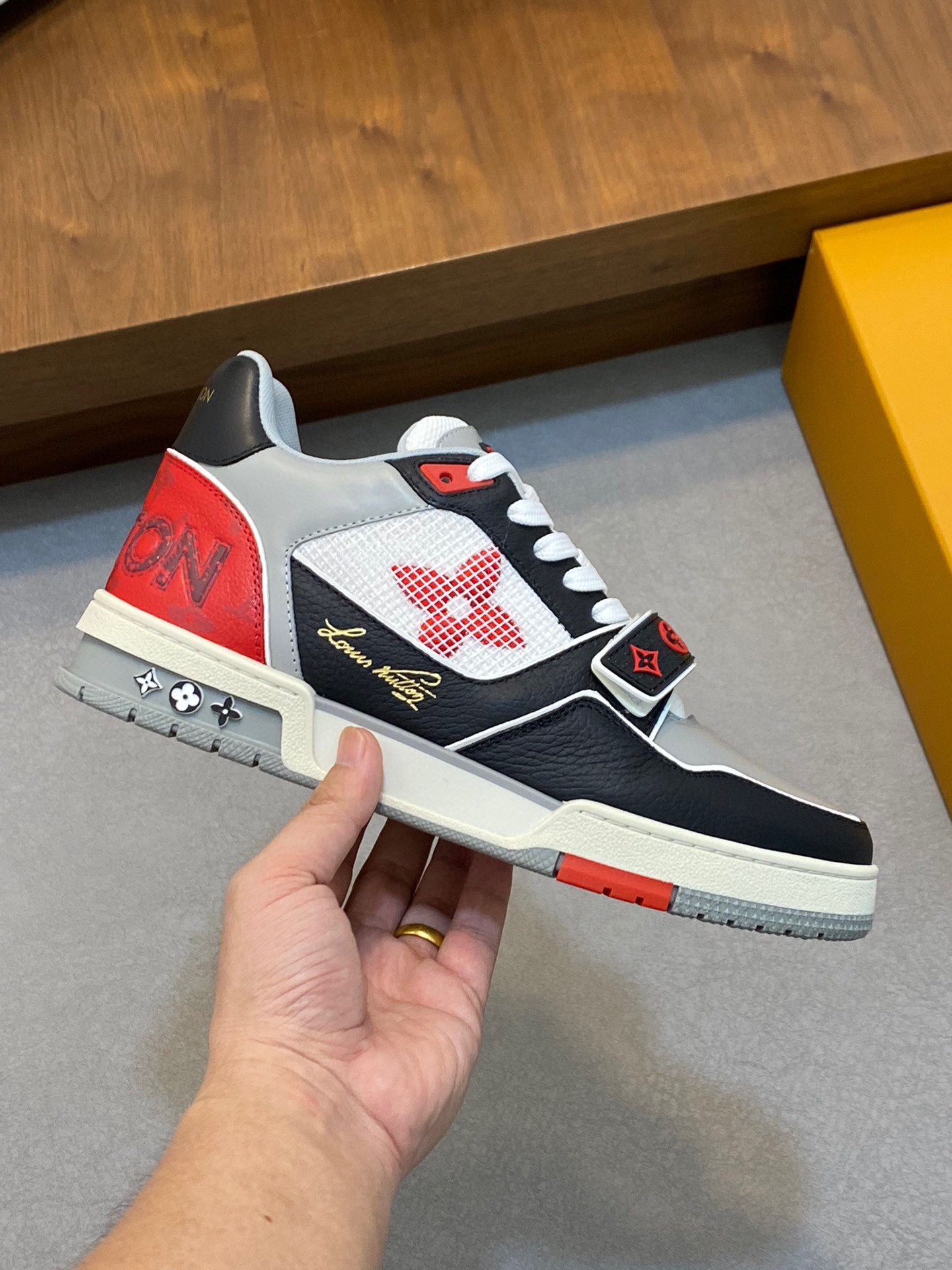 Men Women L*ouis V*uitton Top Sneaker