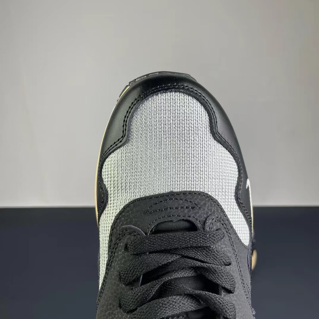 Nike Air Max+P*atta ）