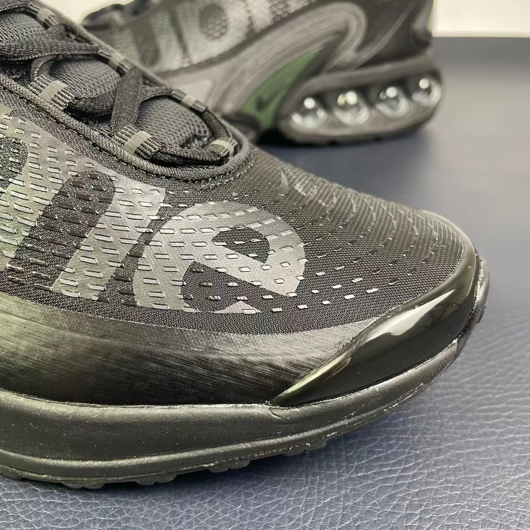 Nike Air Max+S*upreme )